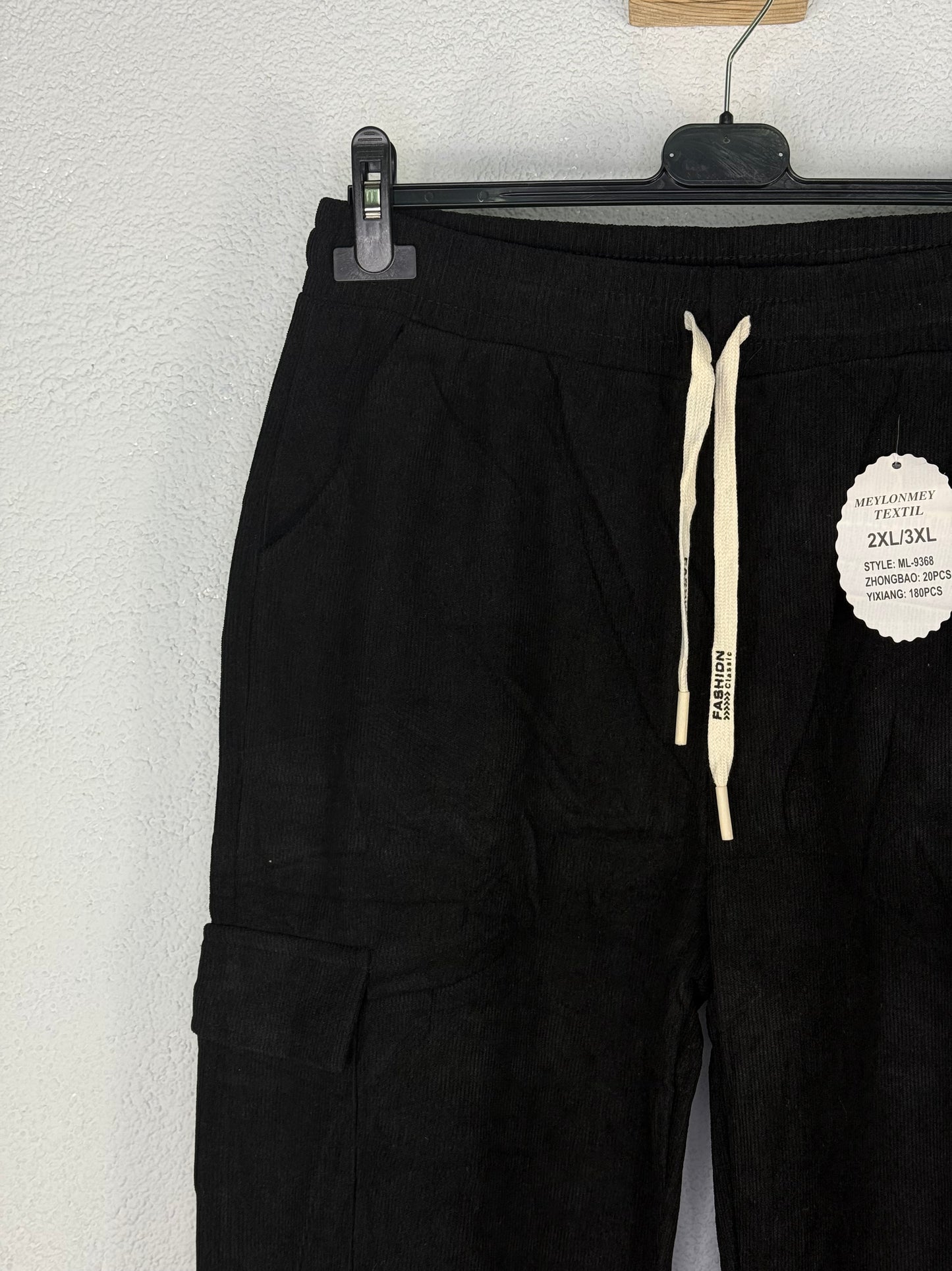 Pantalón Suiza cargo Negro