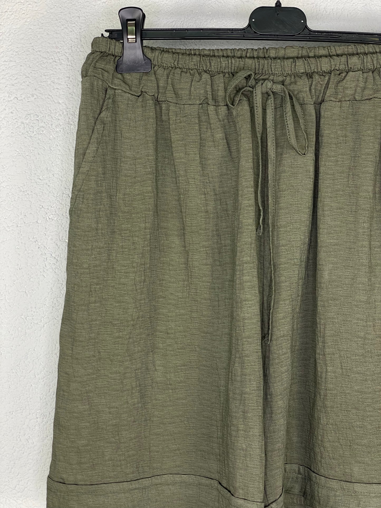 Pantalon corto Calma Caqui