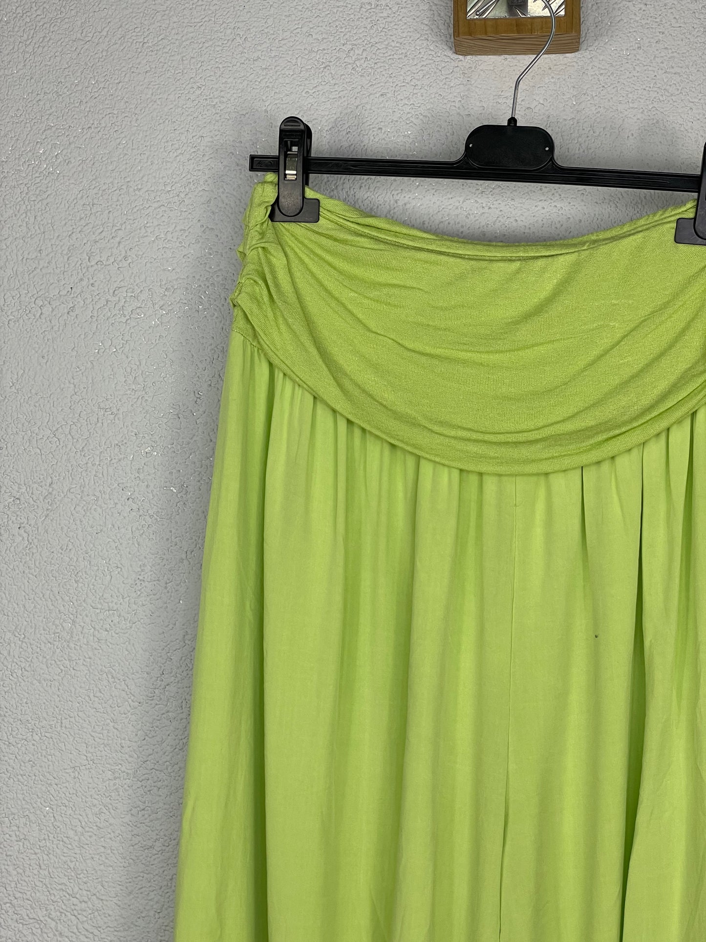 Pantalon Aladino verde Lima