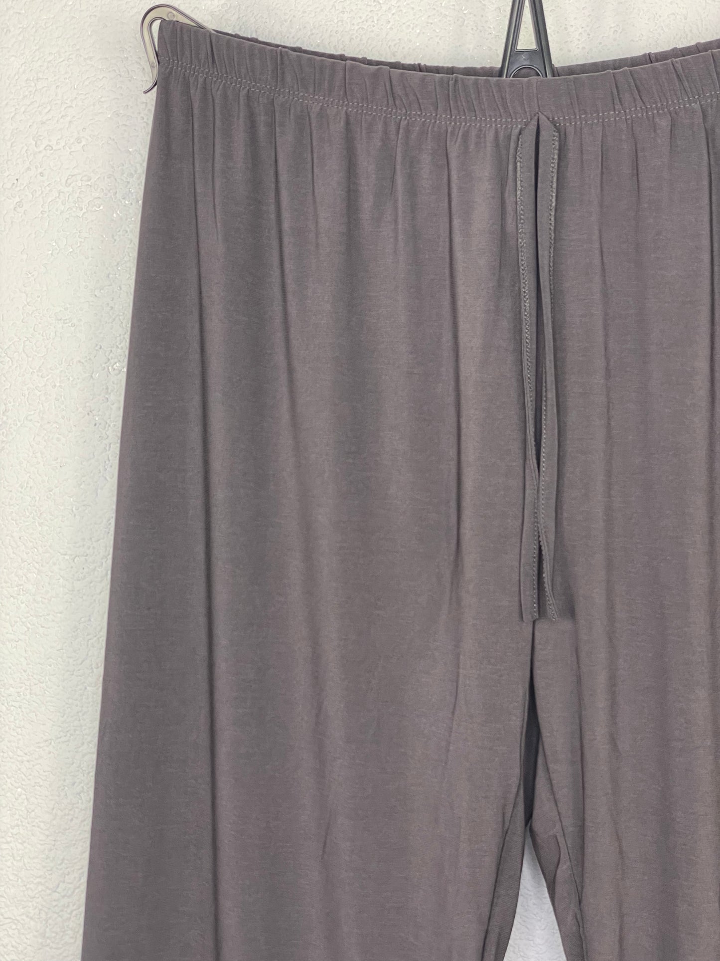 Pantalón Pirata Medina Gris Oscuro PLUS