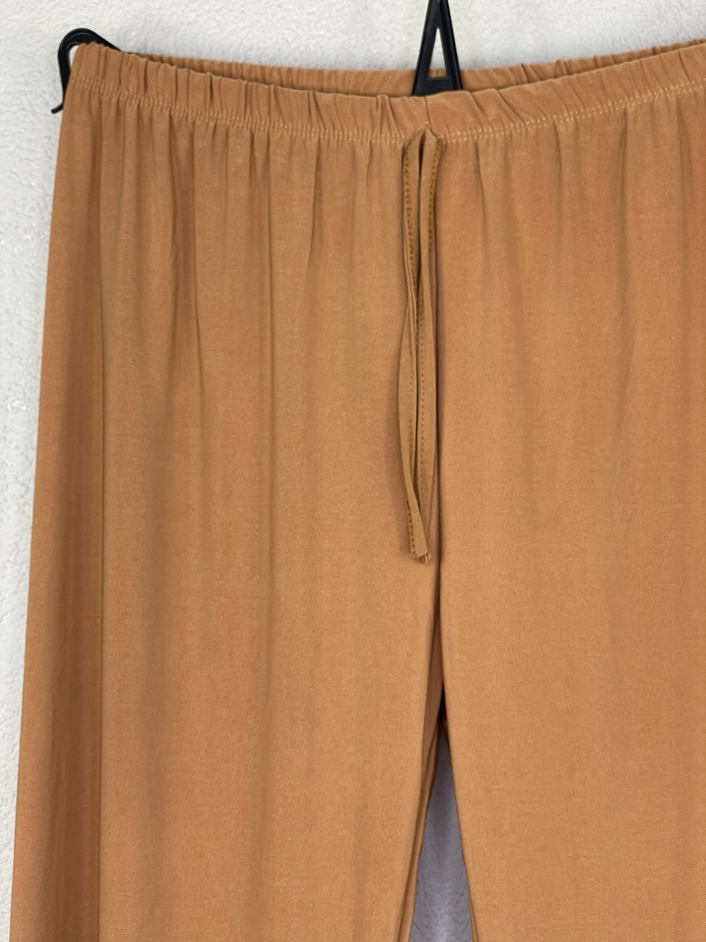 Pantalón Pirata Medina Camel PLUS )