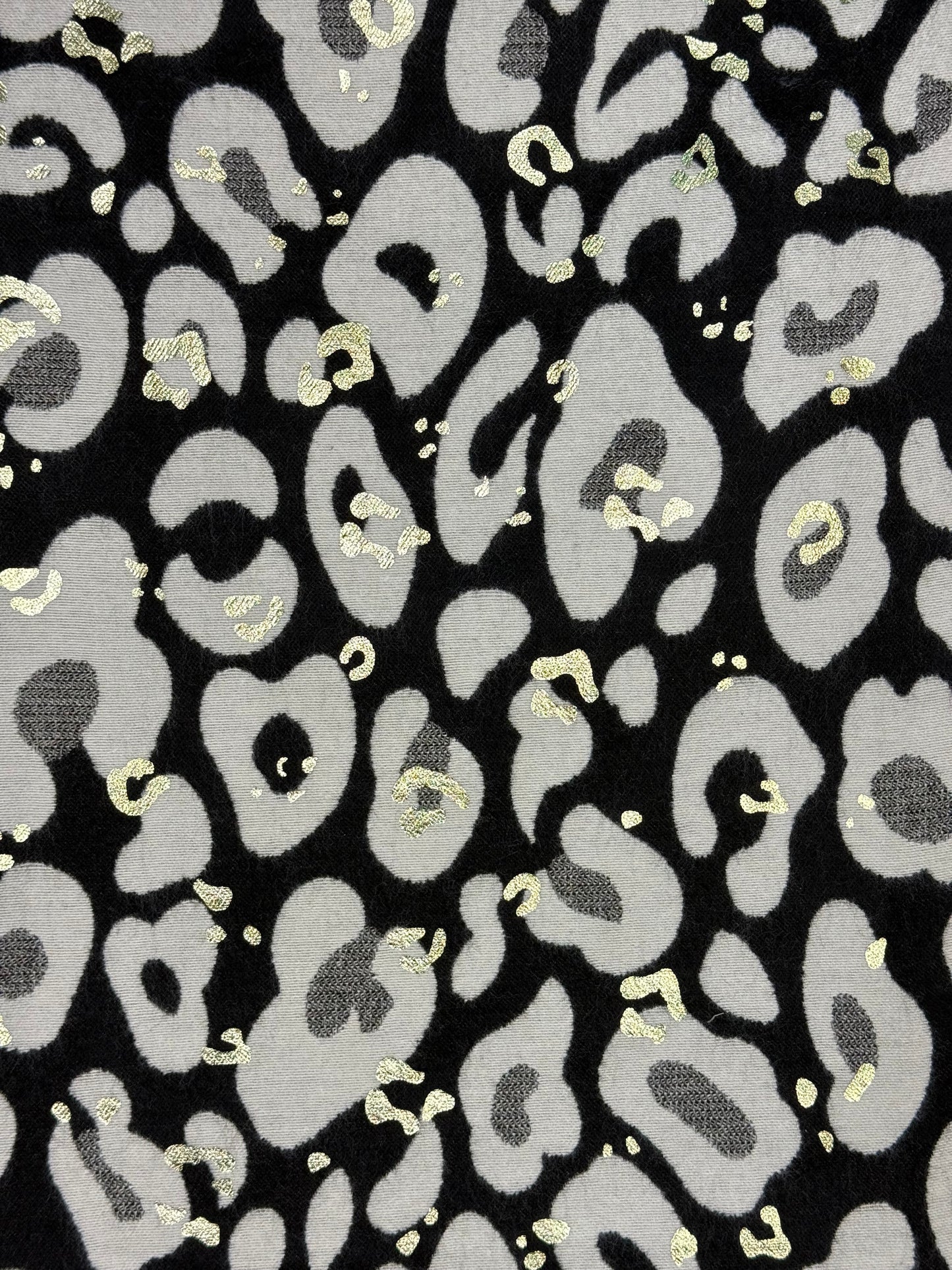 Bufanda animal print y dorado