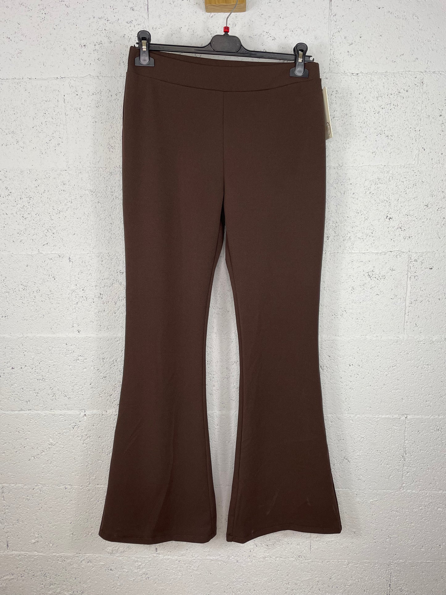 Pantalón campana Vela Marrón Chocolate