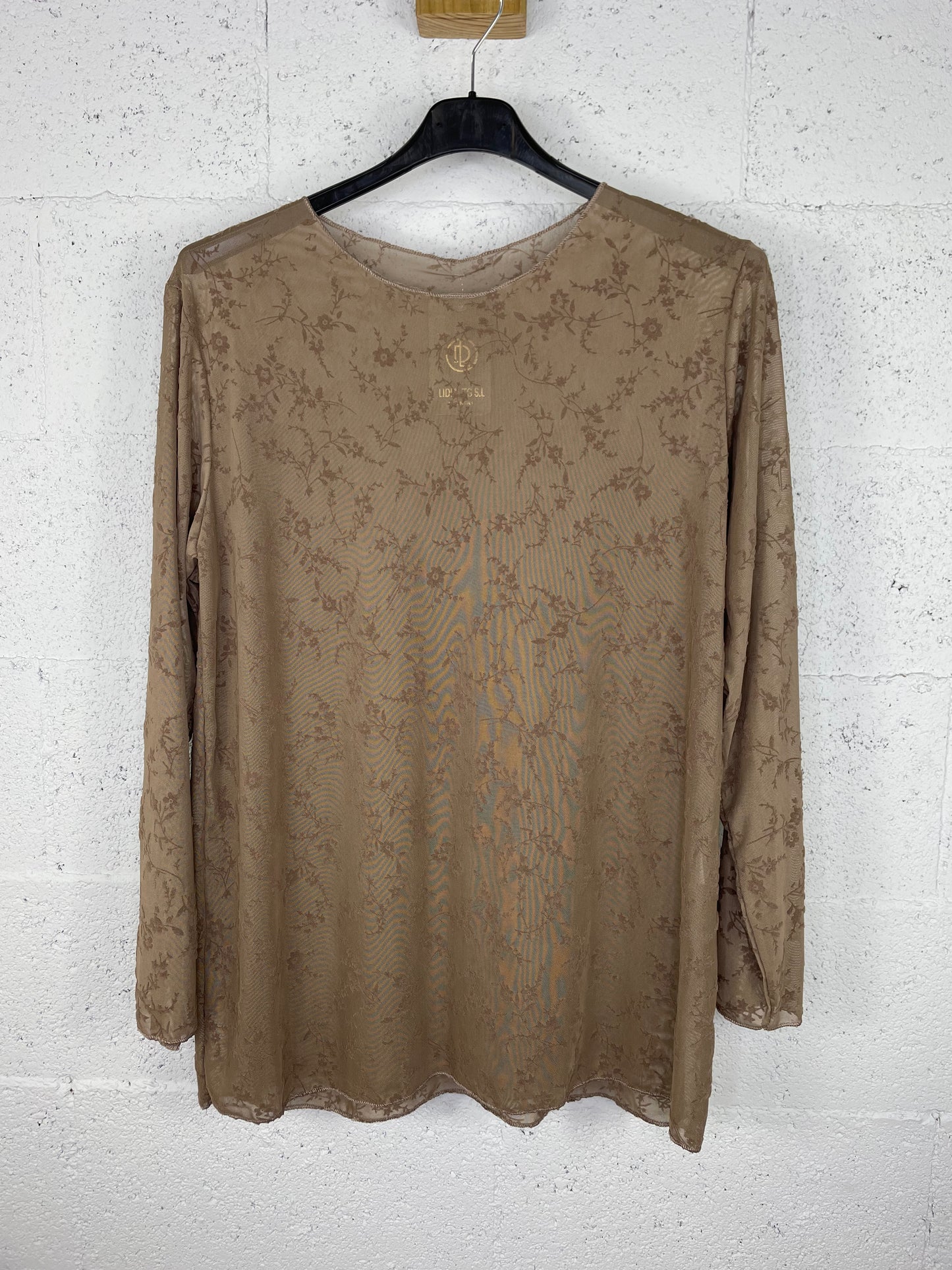Blusa Abril Camel