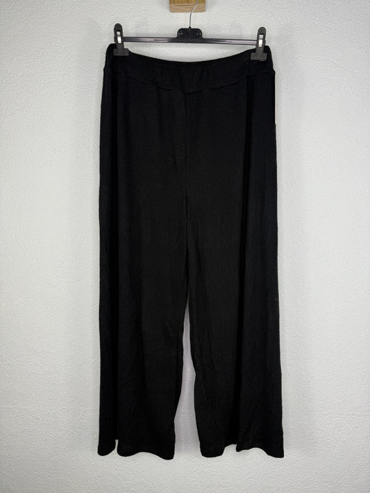 Pantalón Cordoba Negro PLUS