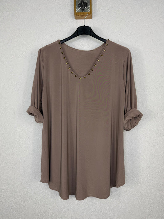 Camiseta Camila Taupe