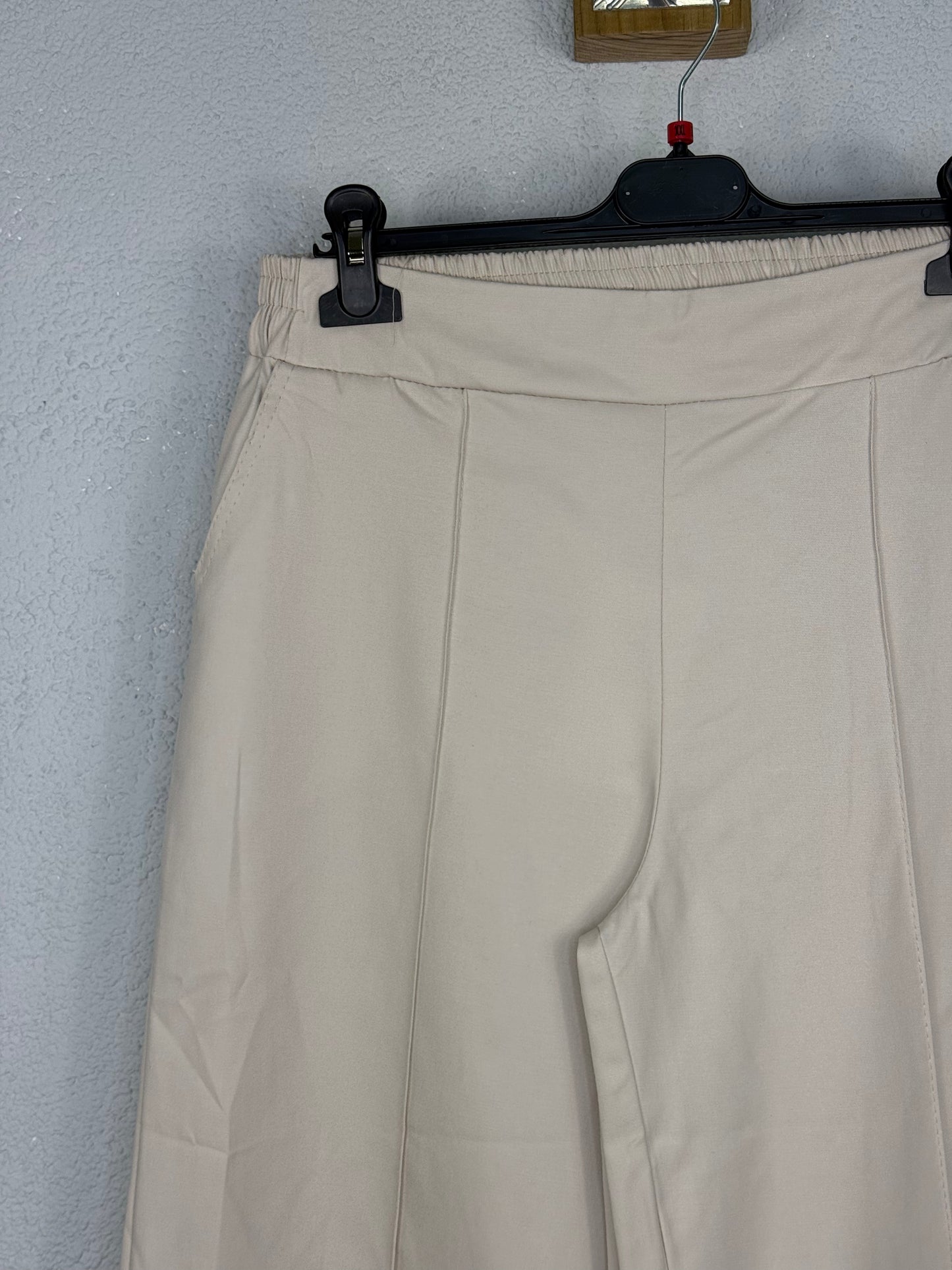 Pantalón Barcelona Beige
