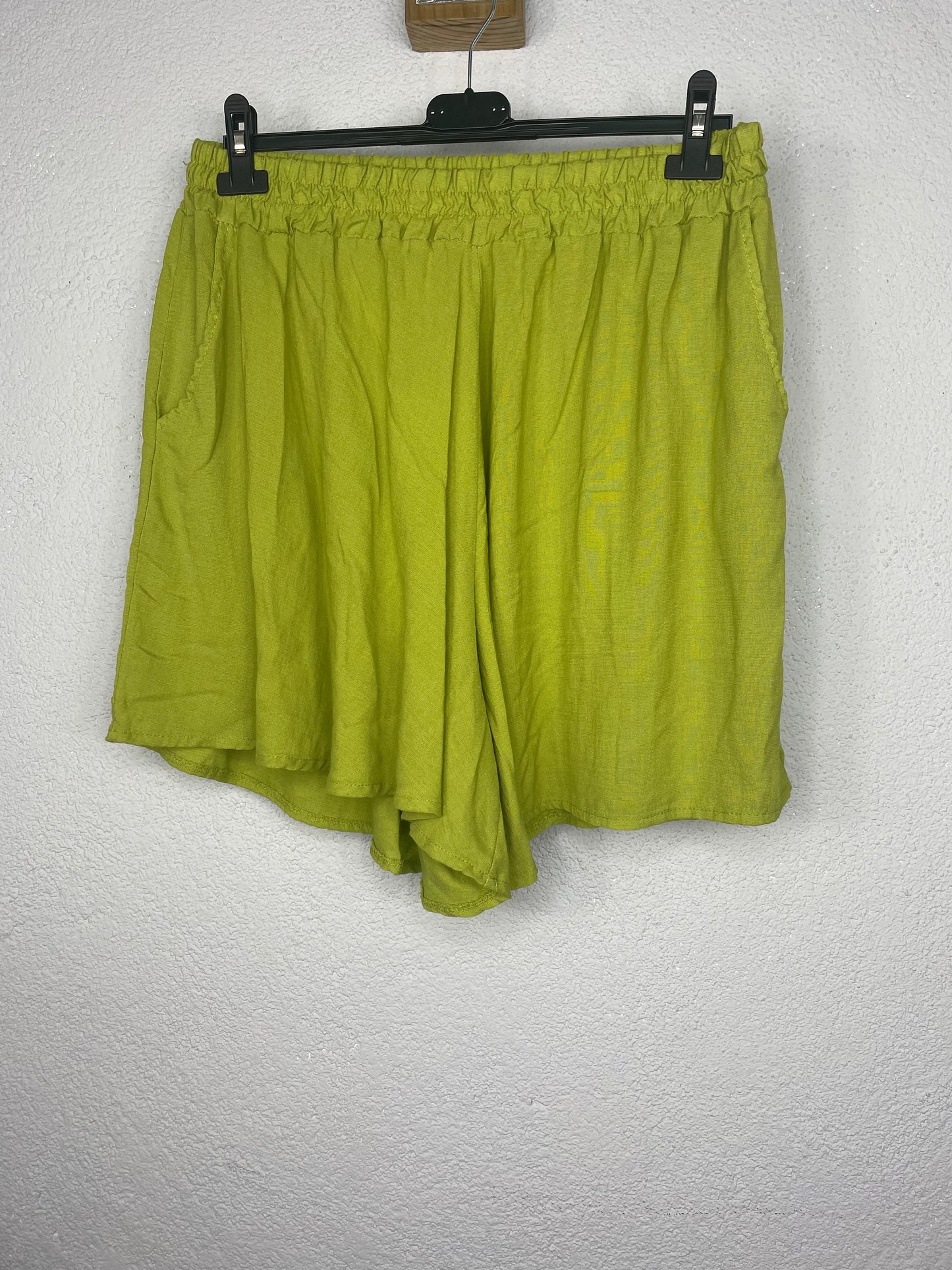 Pantalón corto Blanes Verde Lima