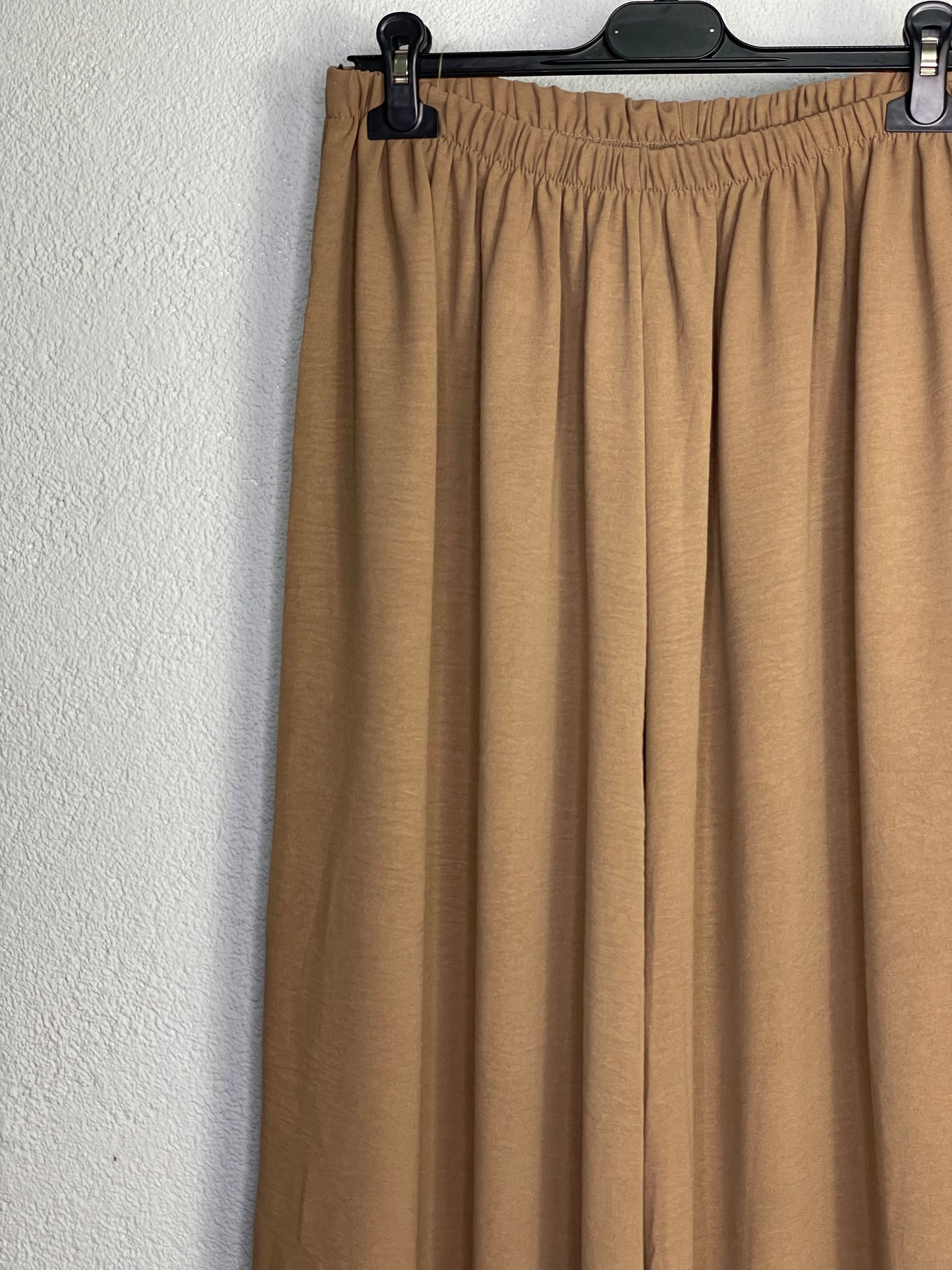 Pantalon Vértigo Camel PLUS