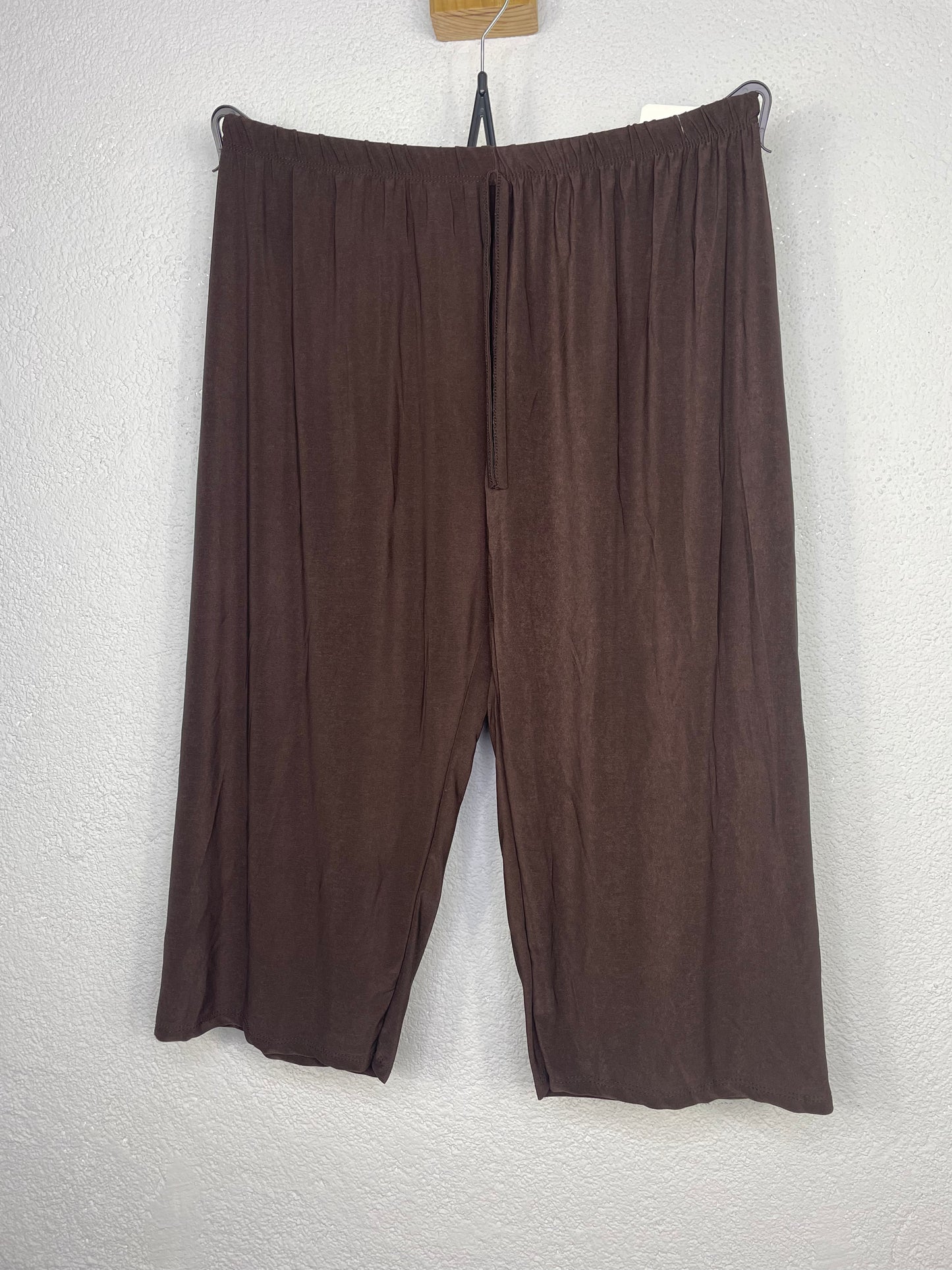 Pantalón Pirata Medina Marron Chocolate PLUS