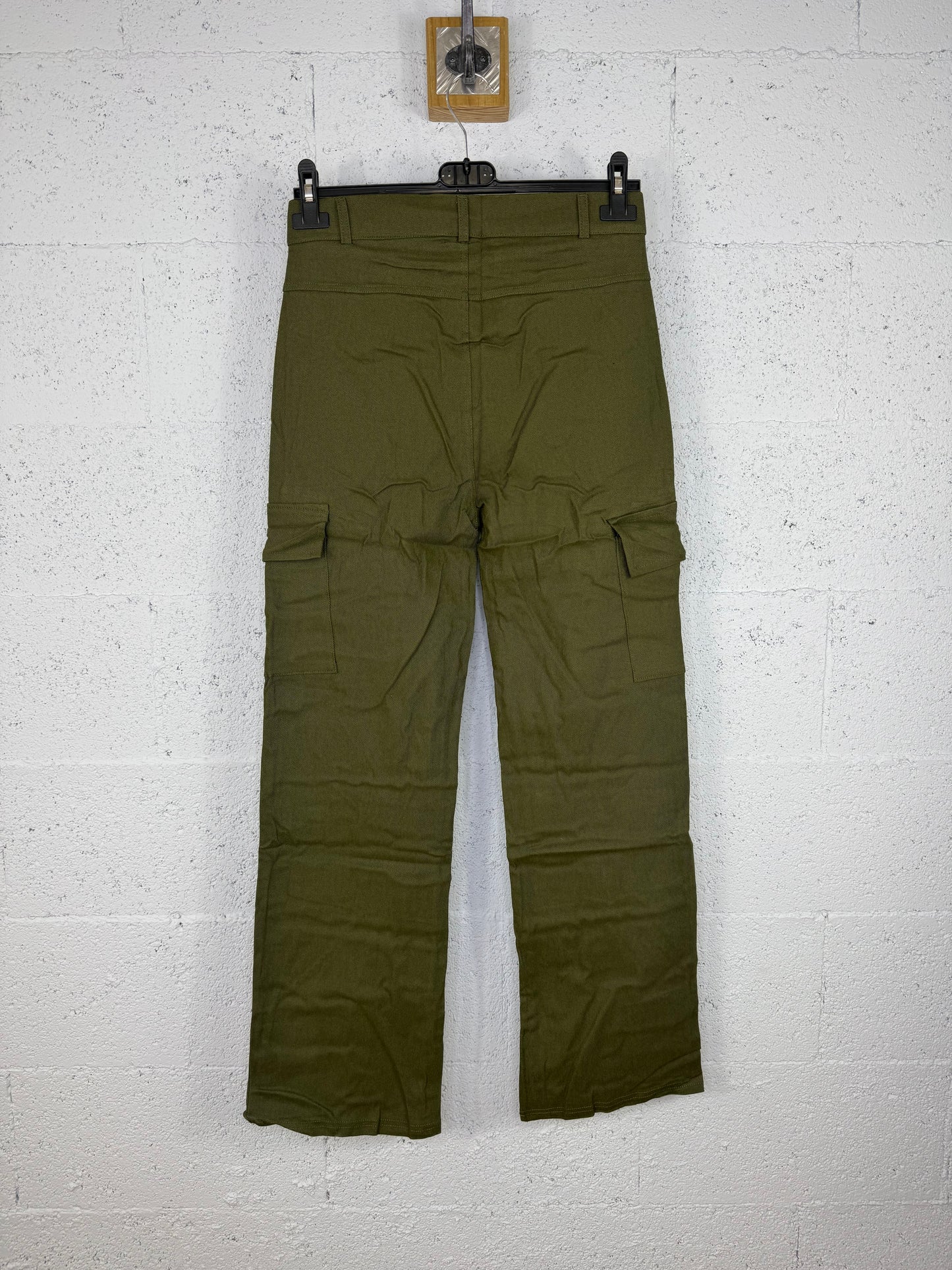 Pantalón cargo Caqui