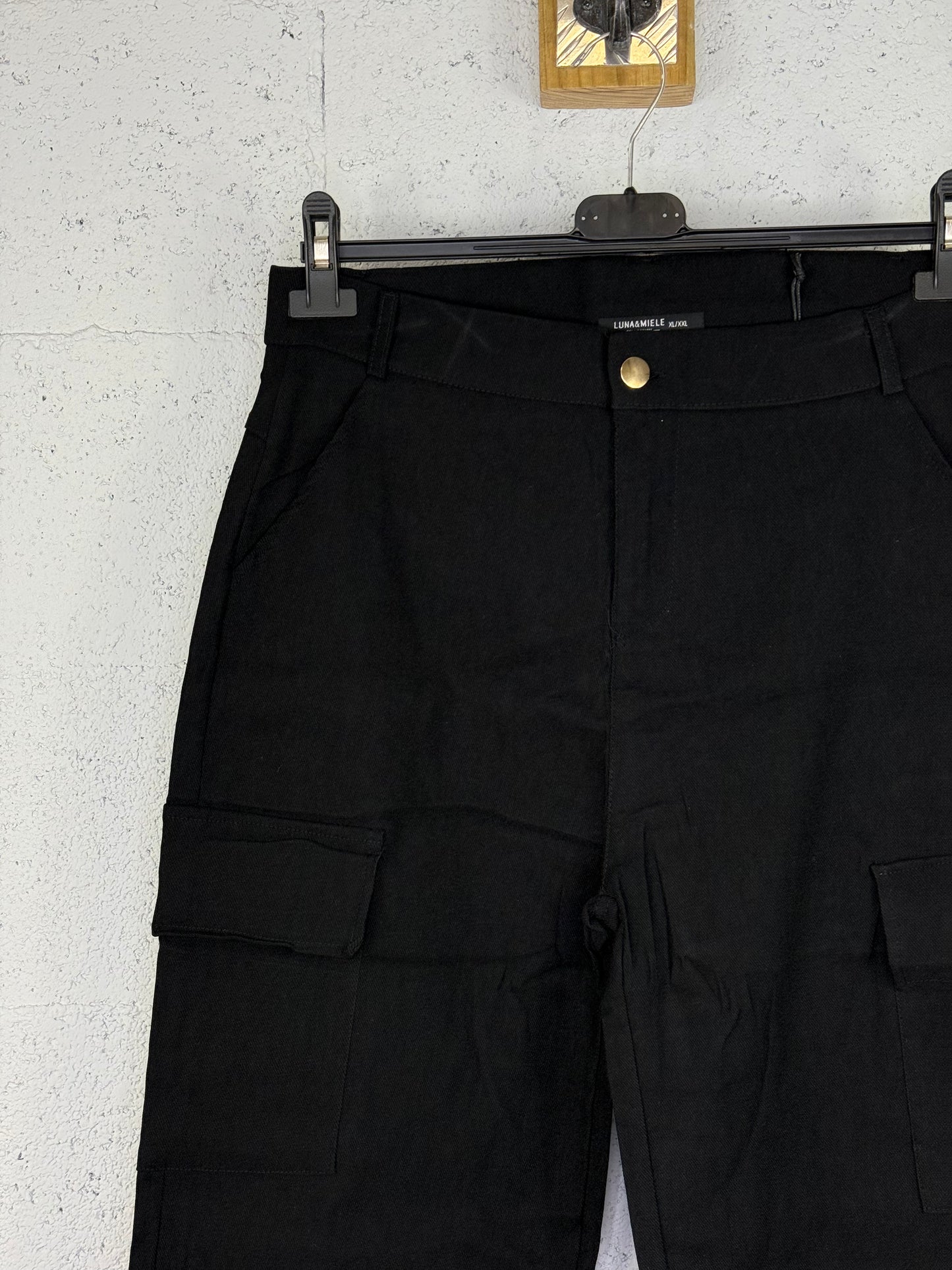 Pantalón cargo Negro