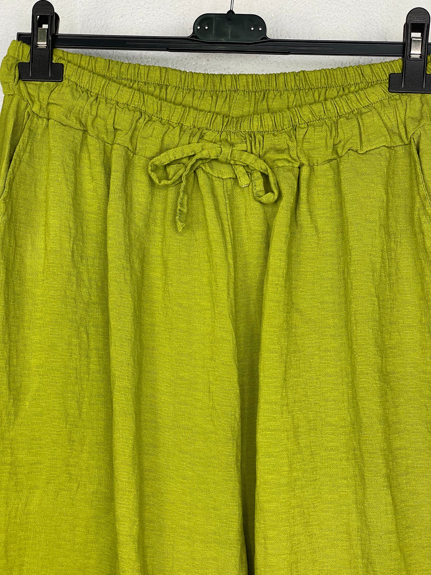 Pantalon corto Calma Pistacho