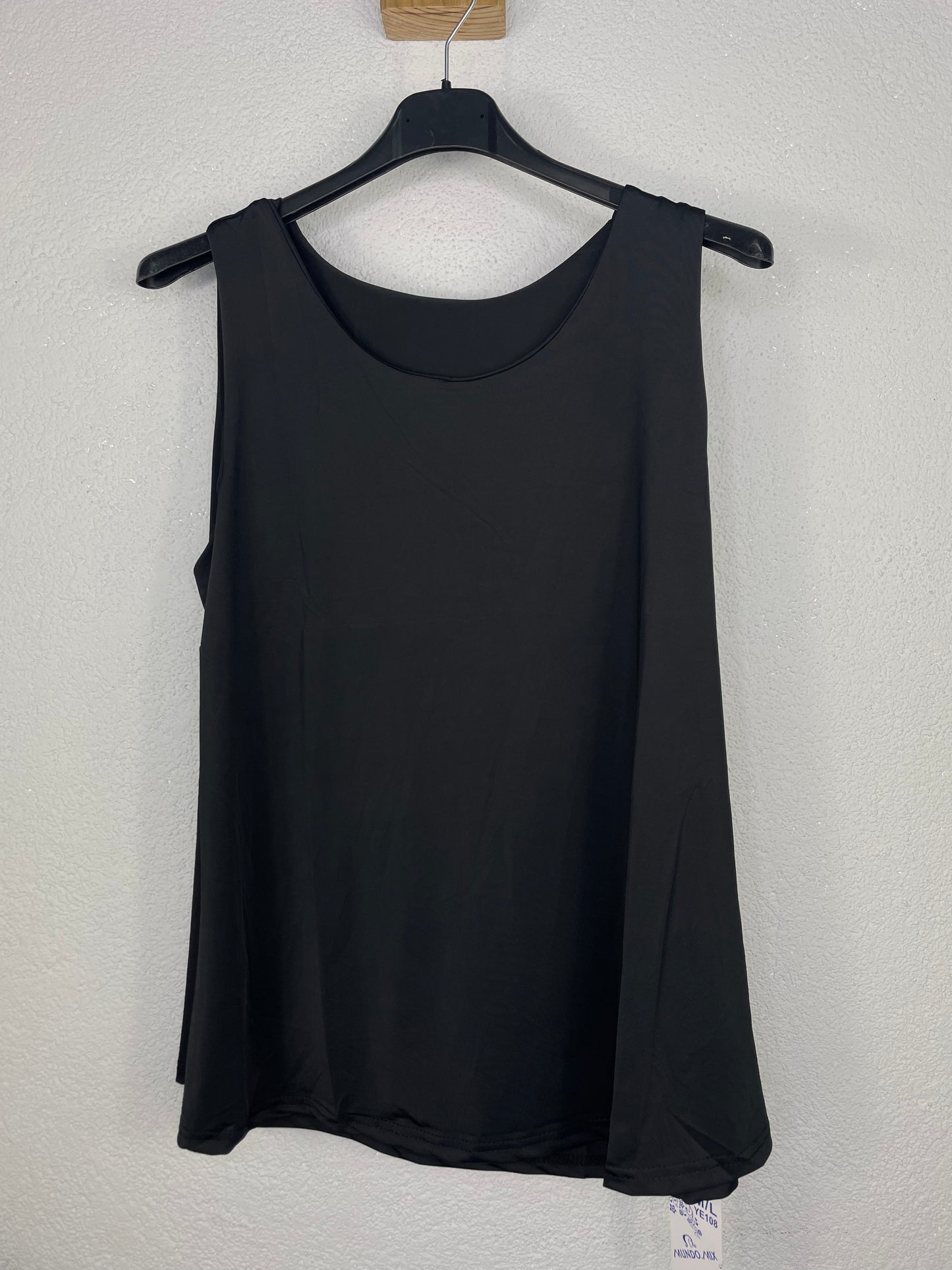 Camiseta Beatriz Negro