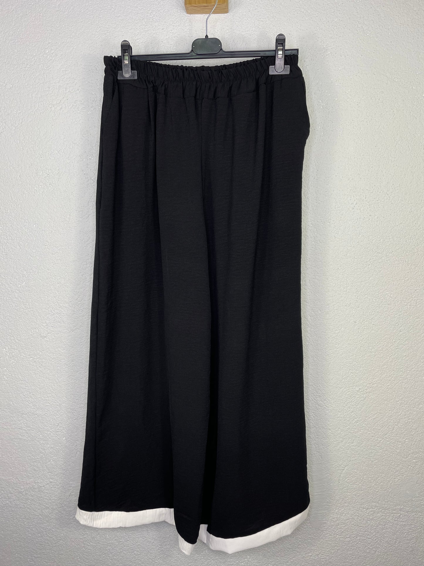 Pantalón  Madrid Negro