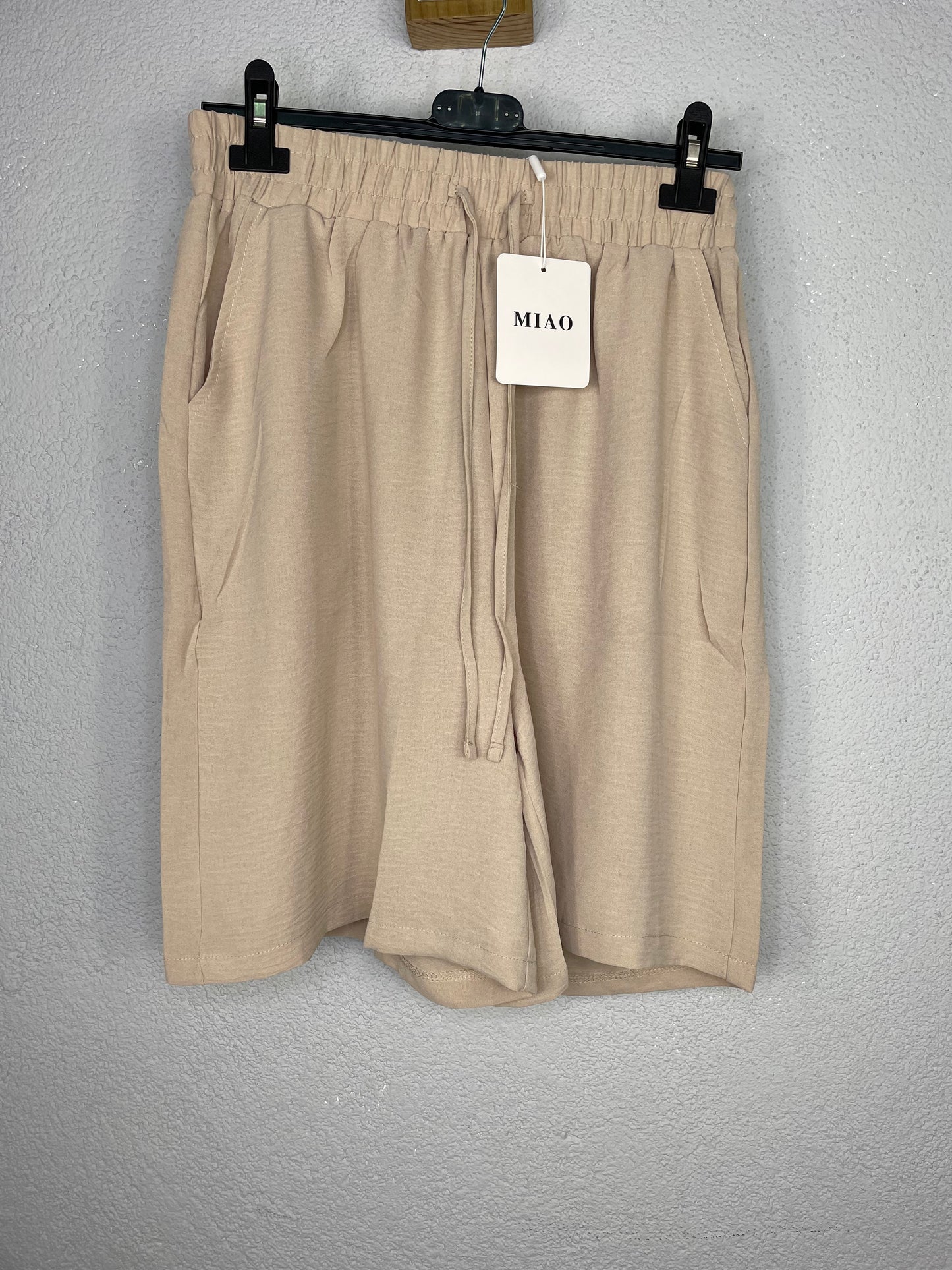 Pantalón  corto Lanjaron Beige