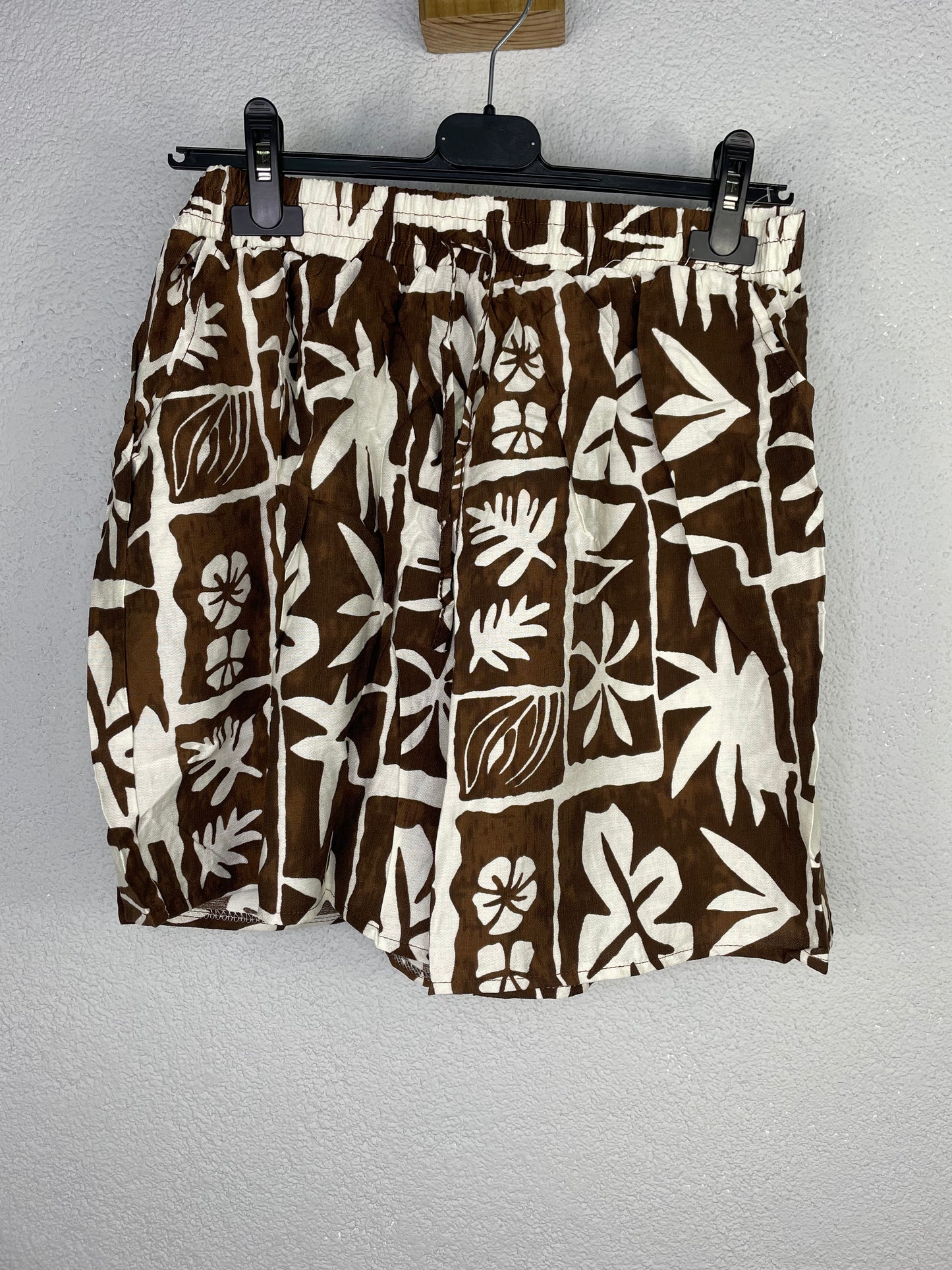 Pantalón corto Magnolia Marrón chocolate
