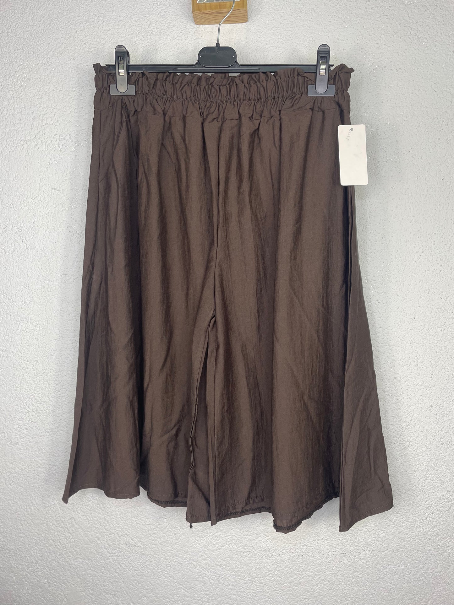 Pantalón corto Santillana Marrón chocolate  PLUS