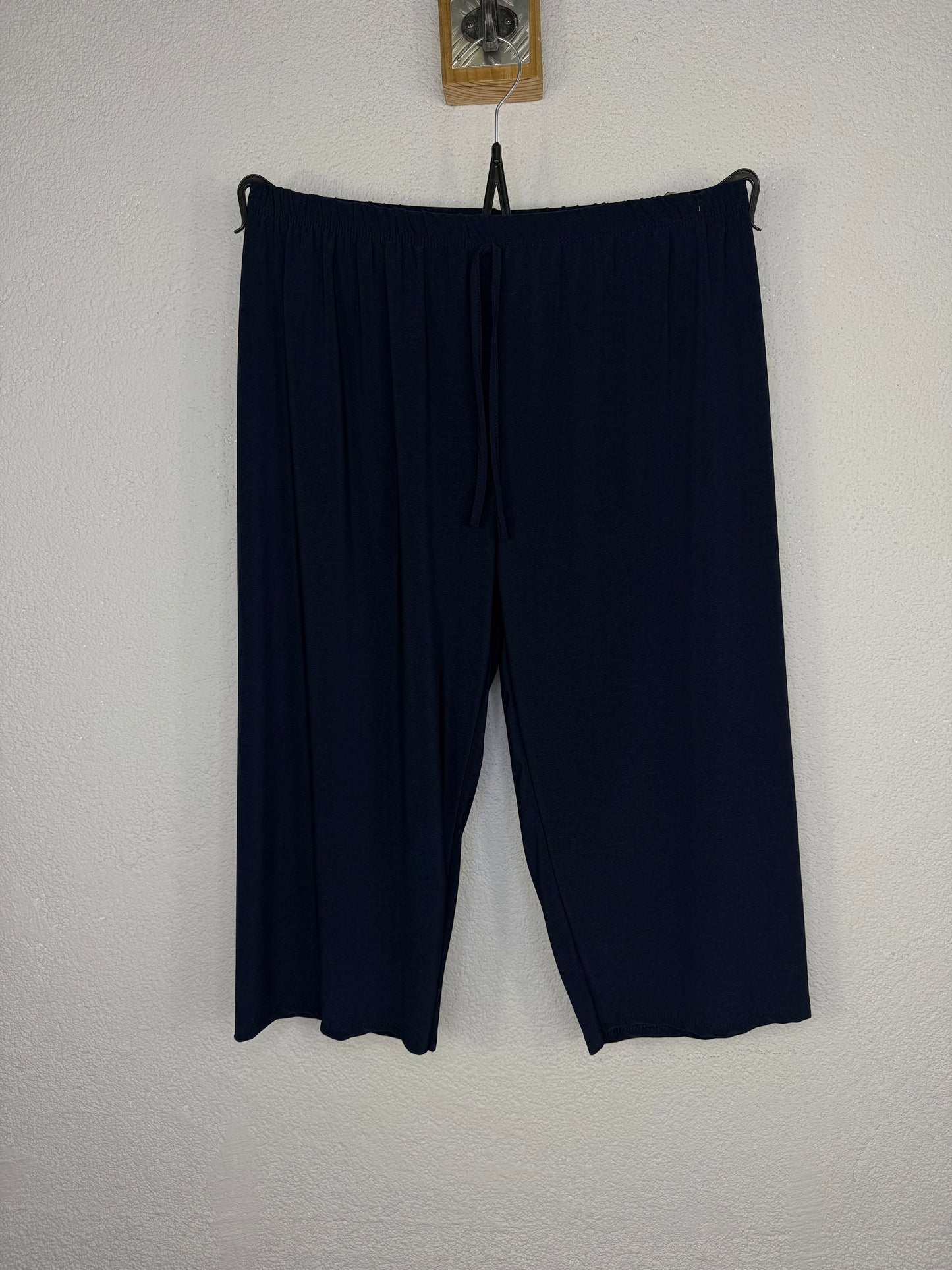 Pantalón Pirata Medina Azul marino PLUS