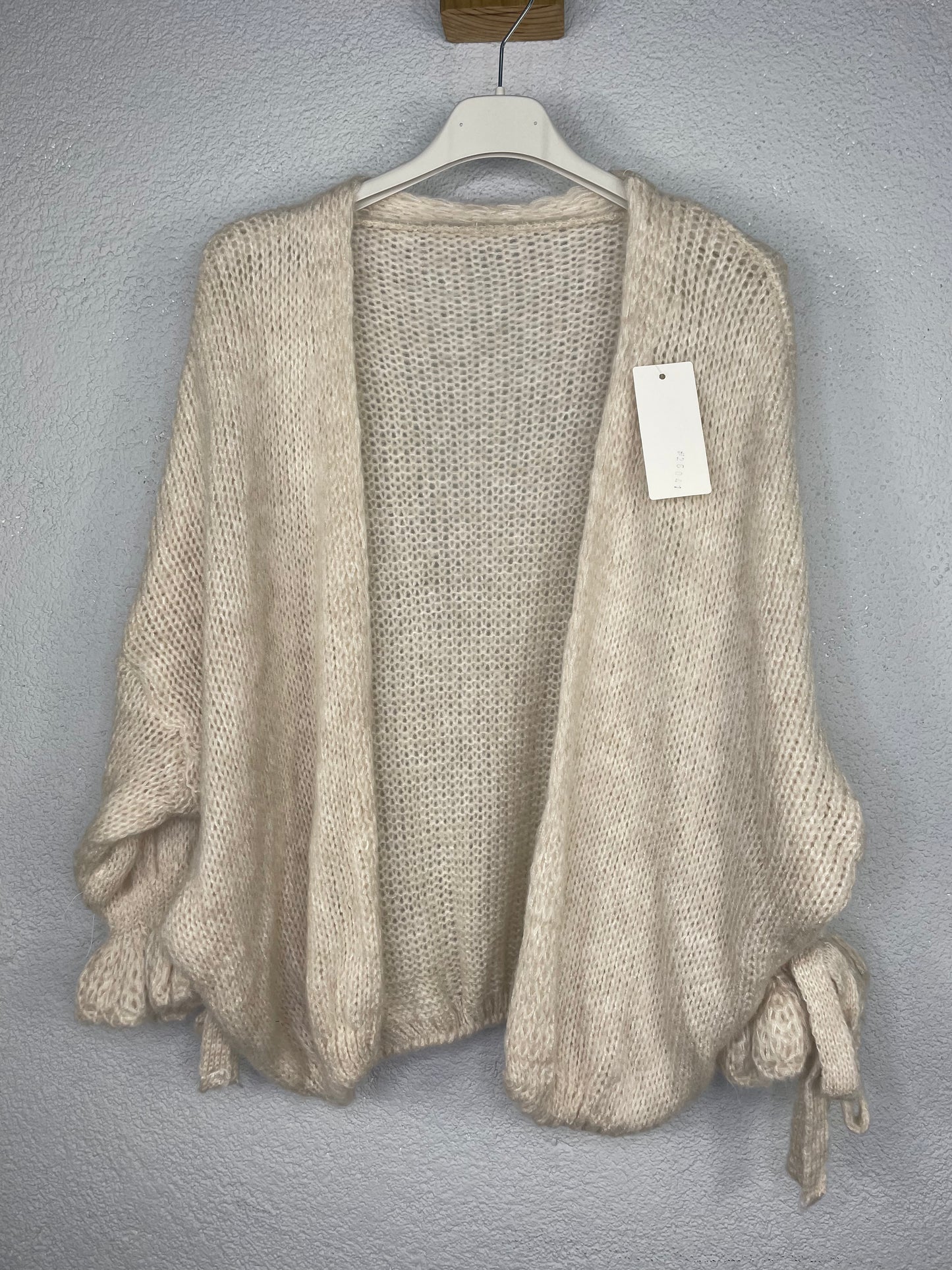 Rebeca Lara Beige