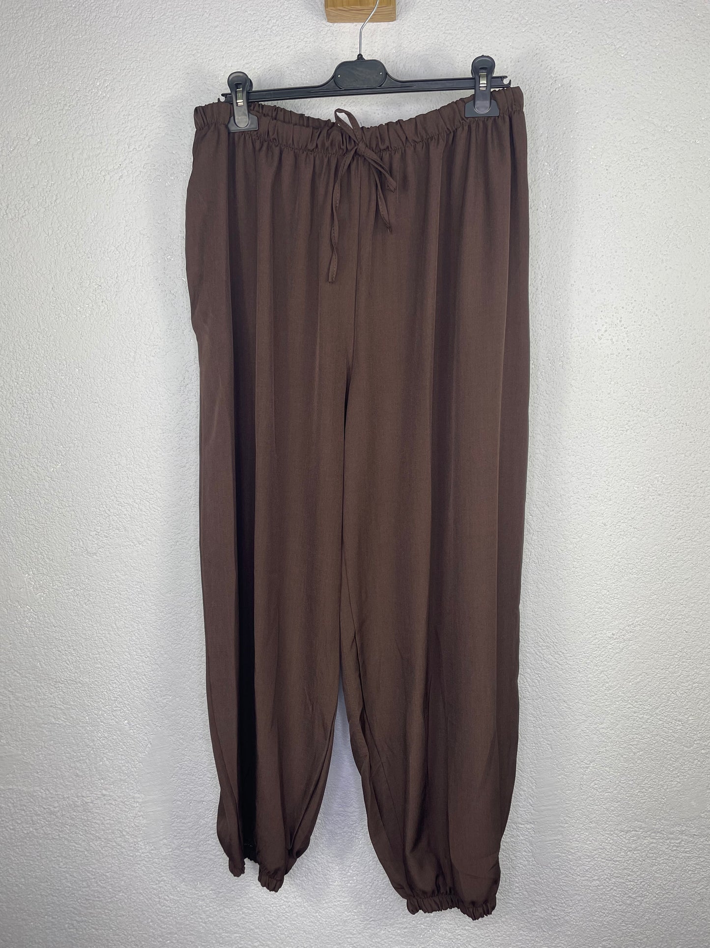 Pantalon Córdoba Marron Chocolate PLUS