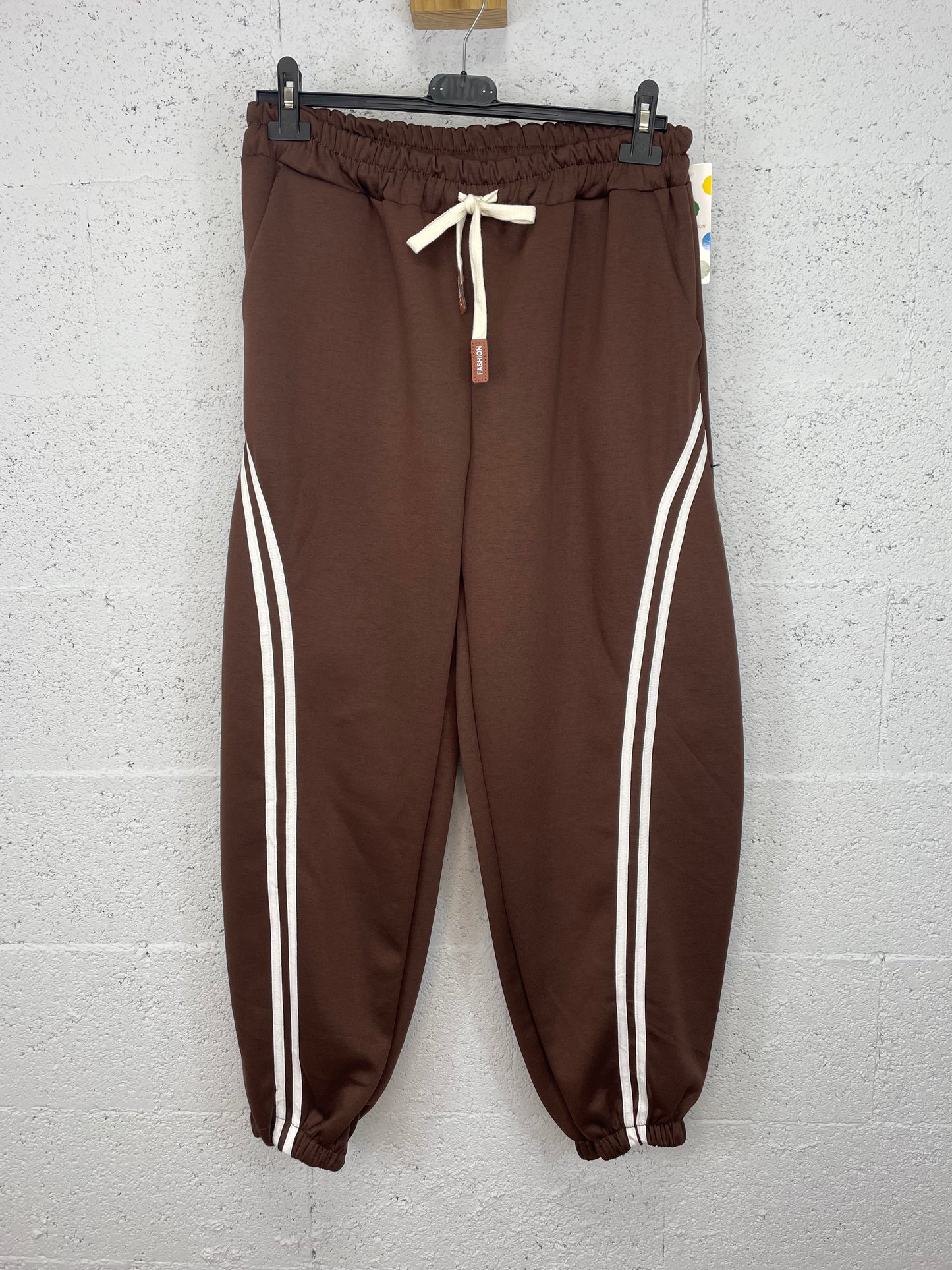 Pantalón Chándal Eric Marrón chocolate